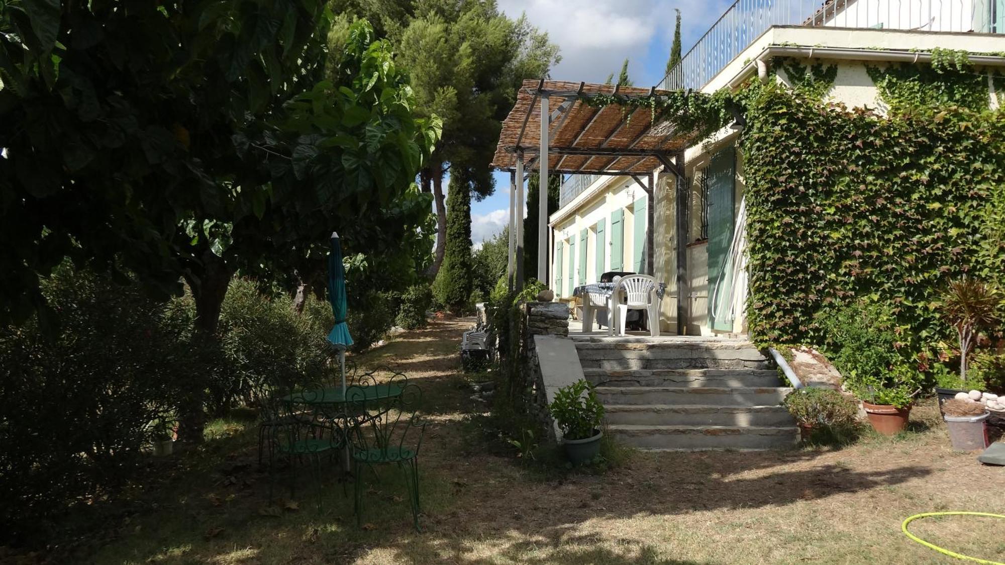 La Maison De La Cadiere Стая снимка